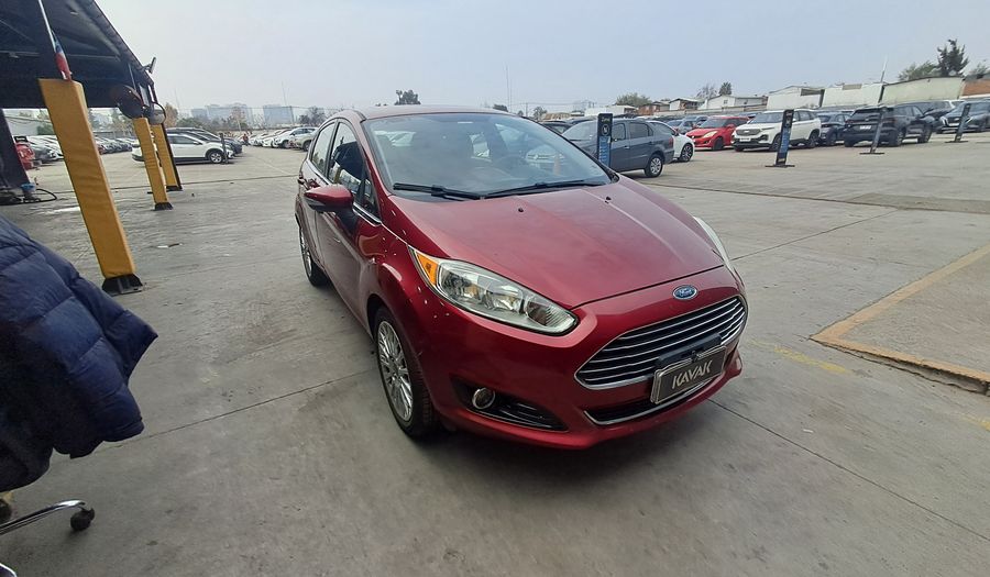 Ford Fiesta 1.6 TITANIUM Hatchback 2014