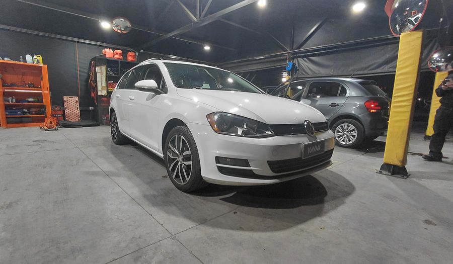 Volkswagen Golf 2.0 TDI HIGHLINE VARIANT Wagon 2017