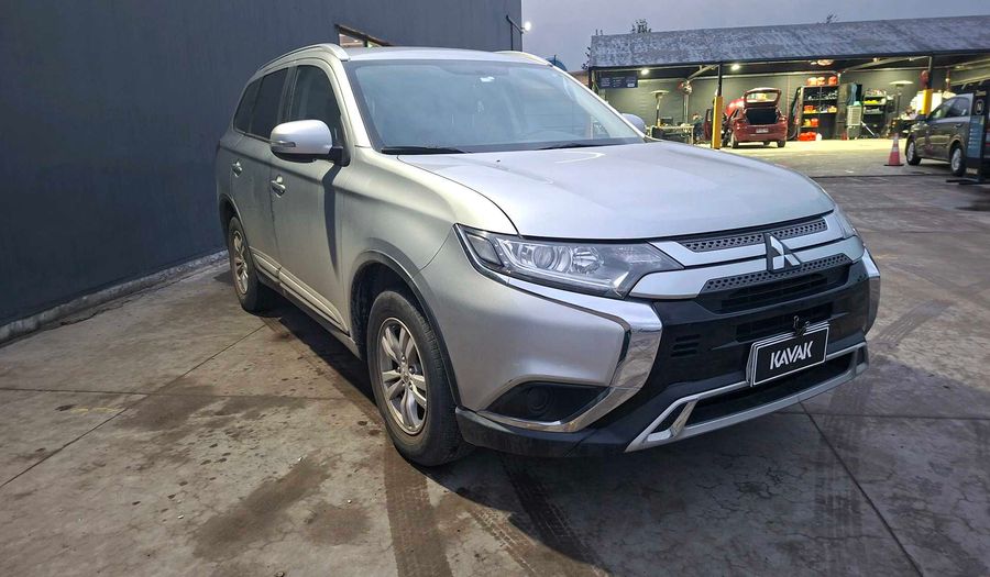 Mitsubishi Outlander 2.0 Suv 2023