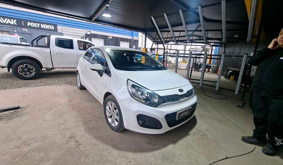 Kia Rio 3 1.4 EX AC DAB 3HB Hatchback 2012