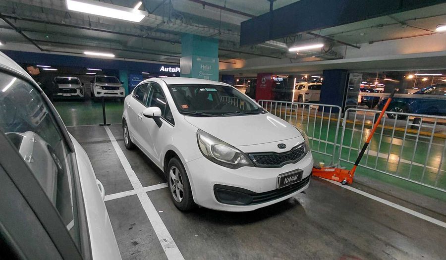 Kia Rio 4 1.4 EX Sedan 2012
