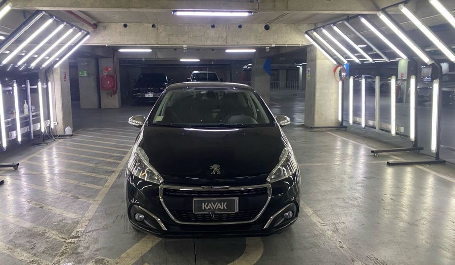 Peugeot 208 1.2 PURETECH 82 HP SIGNATURE Hatchback 2020