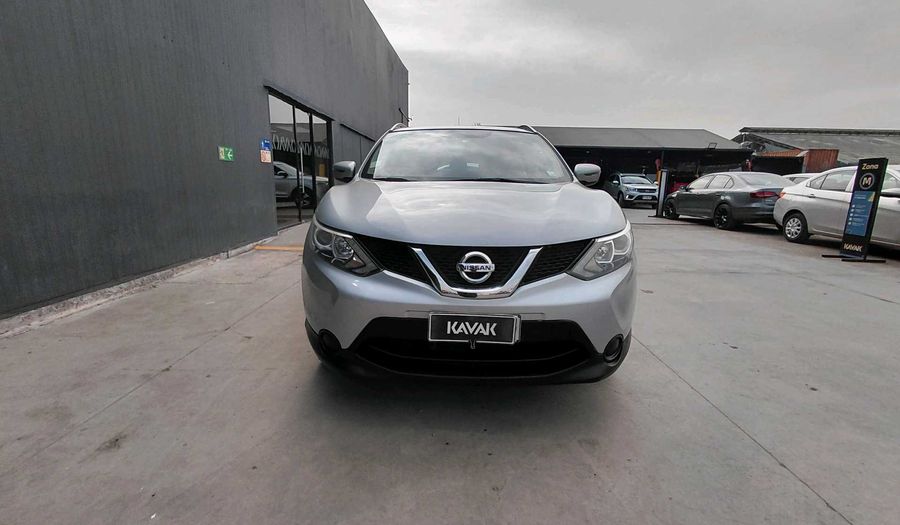 Nissan Qashqai 2.0 SENSE Hatchback 2015