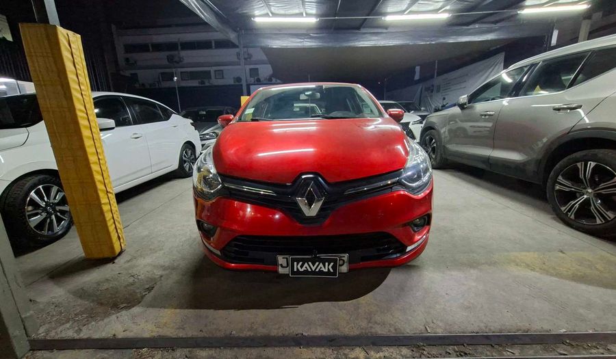 Renault Clio 1.2 EXPRESSION Hatchback 2017