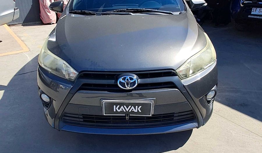 Toyota Yaris 1.5 SPORT Hatchback 2015