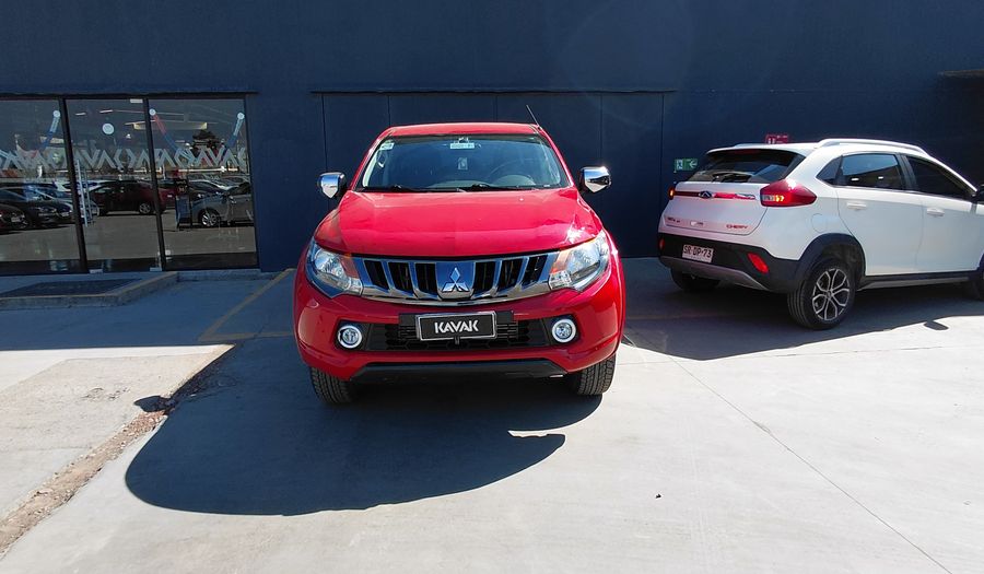 Mitsubishi L200 2.4 TD KATANA DC CR Pickup 2019