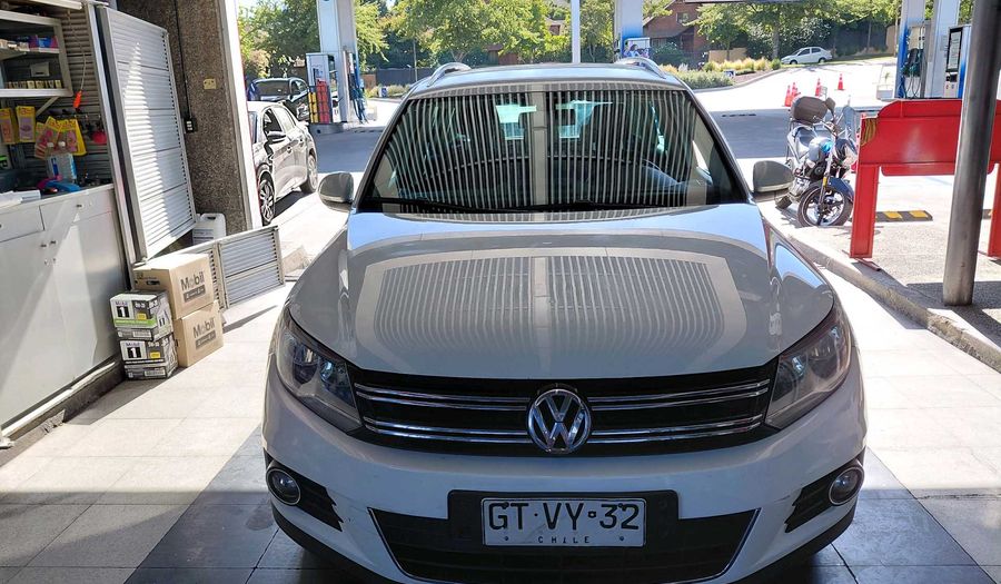 Volkswagen Tiguan 2.0 TSI SPORT & STYLE AUTO 4WD Suv 2014