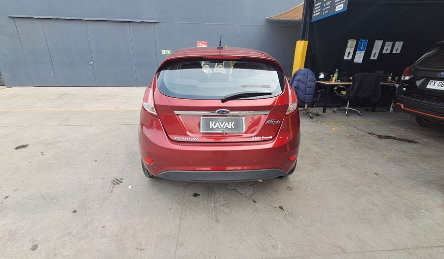 Ford Fiesta 1.6 TITANIUM Hatchback 2014