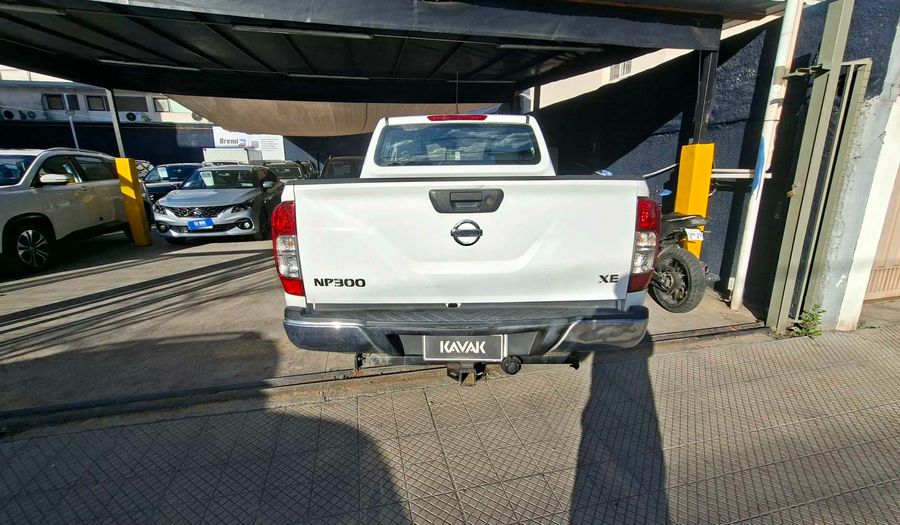 Nissan Np300 2.5 XE Pickup 2018