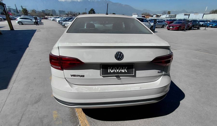Volkswagen Virtus 1.6 TRENDLINE Sedan 2022