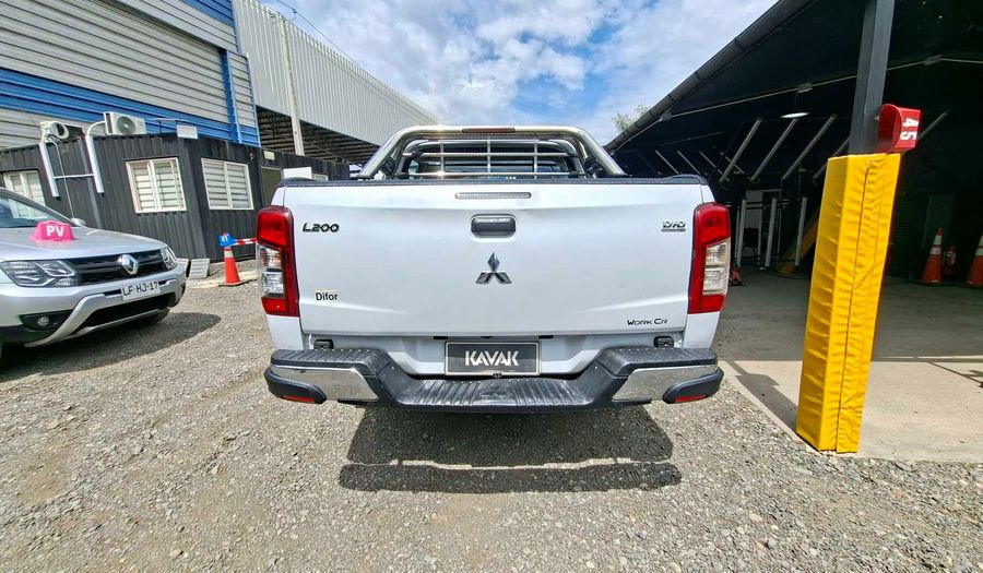 Mitsubishi L200 2.4 TD WORK DC CR Pickup 2019