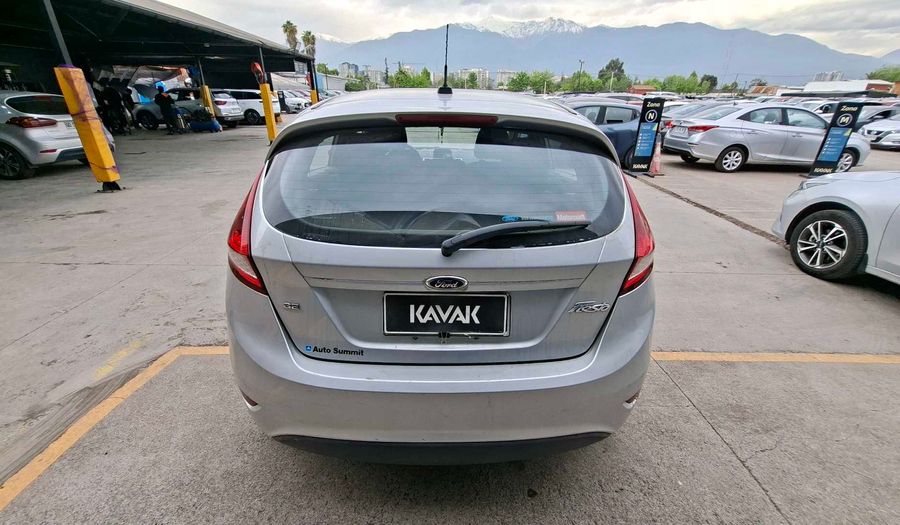Ford Fiesta 1.6 SE Hatchback 2013