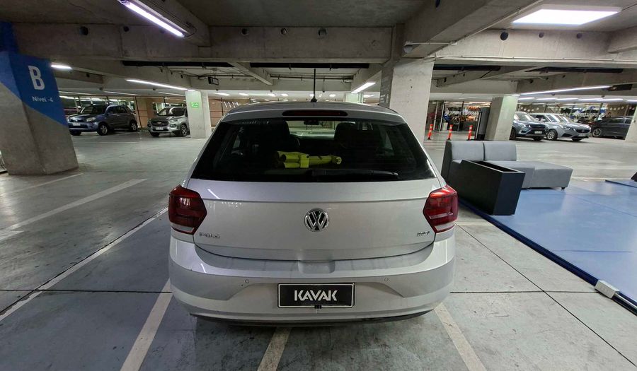 Volkswagen Polo 1.6 110 CV COMFORTLINE Hatchback 2021