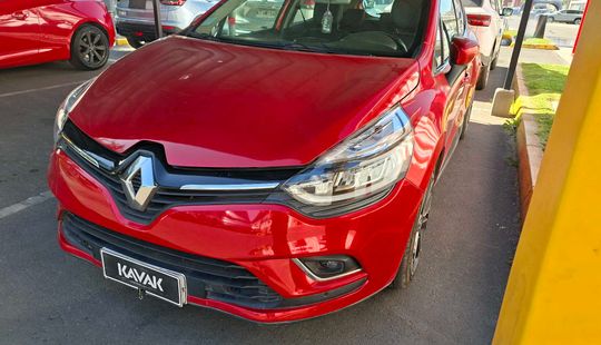 Renault • Clio