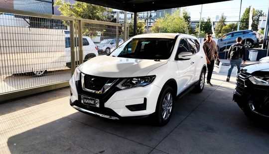 Nissan • X-Trail