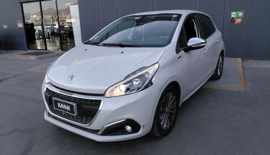 Peugeot • 208