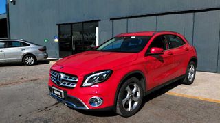 Mercedes Benz • Clase GLA