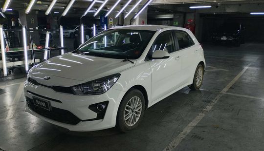 Kia • RIO 5