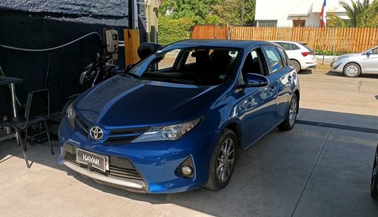 Toyota • Auris