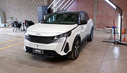 Peugeot • 3008
