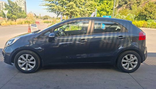 Kia • RIO 5