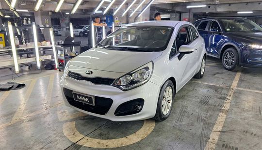 Kia • RIO 3