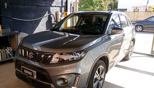 Suzuki • Vitara