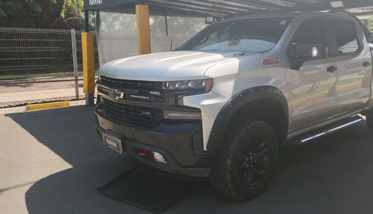 Chevrolet • Silverado