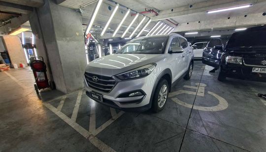 Hyundai • Tucson