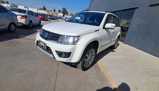 Suzuki • GrandNomade