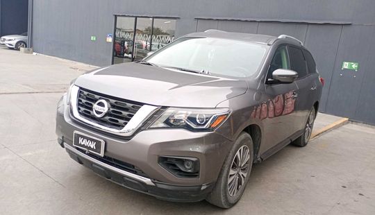 Nissan • Pathfinder