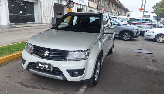 Suzuki • GrandNomade