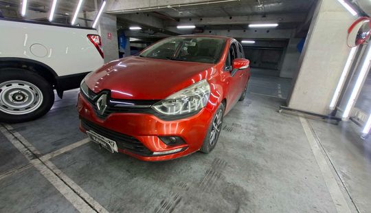 Renault • Clio