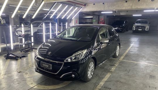Peugeot • 208