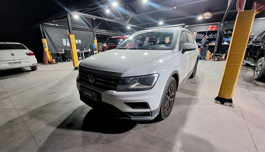 Volkswagen • Tiguan