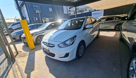 Hyundai • Accent