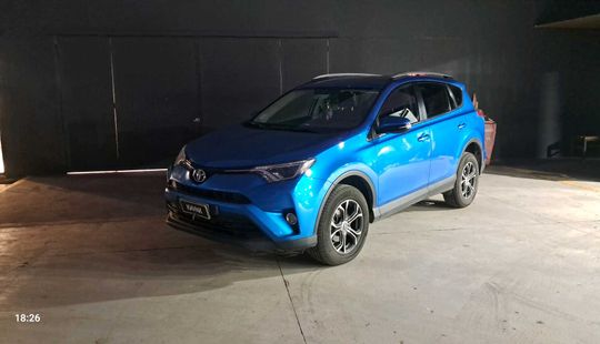 Toyota • RAV4