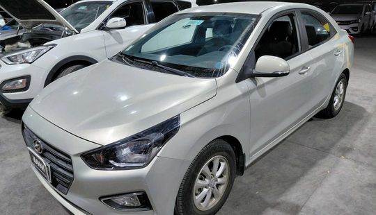 Hyundai • VERNA