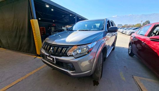 Mitsubishi • L200