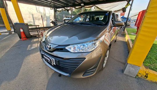 Toyota • Yaris