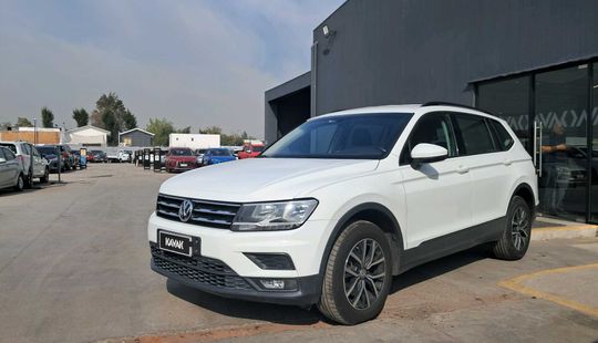 Volkswagen • Tiguan