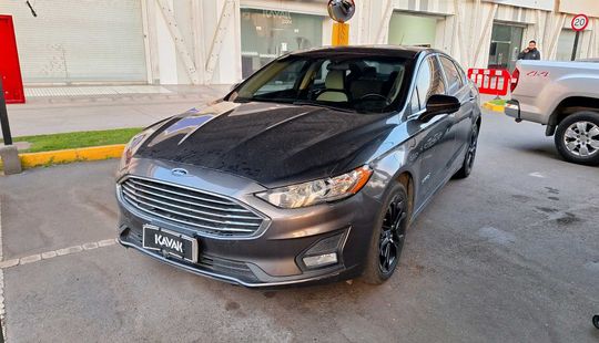 Ford • Fusion
