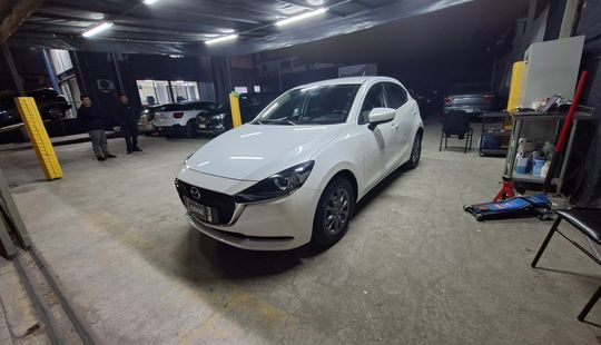 Mazda • Mazda 2
