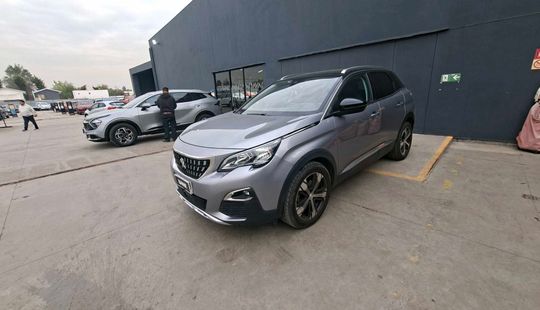 Peugeot • 3008