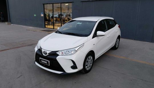 Toyota • Yaris
