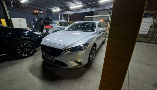 Mazda • Mazda 6