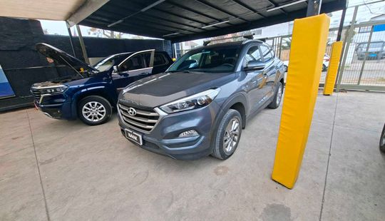 Hyundai • Tucson