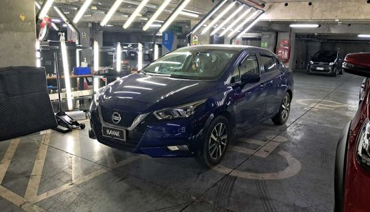 Nissan • Versa