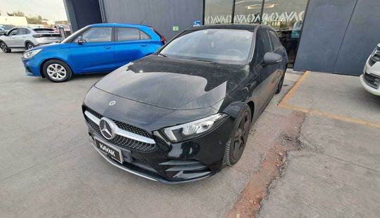Mercedes Benz • Clase A