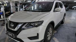Nissan • X-Trail